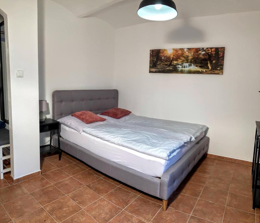 Apartman u reky Nezarky Villa Lásenice Dış mekan fotoğraf